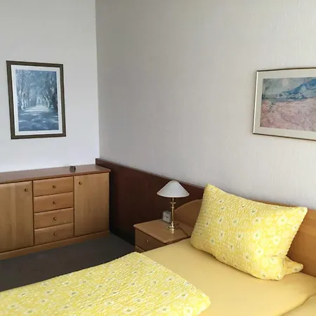 App_ An Der Seepromenade _ Mittels Apartment